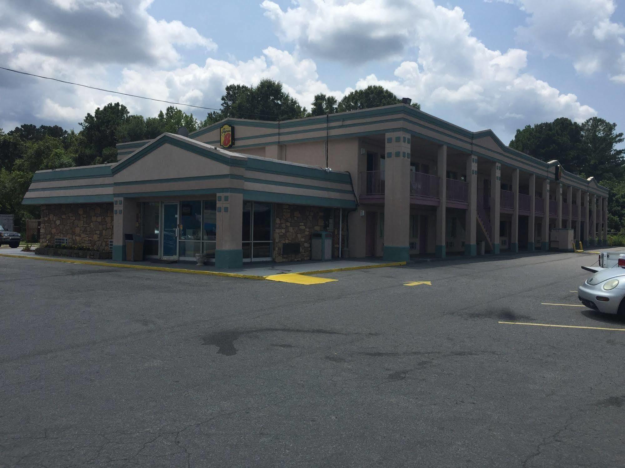 Super 8 By Wyndham Durham/University Area Nc Extérieur photo