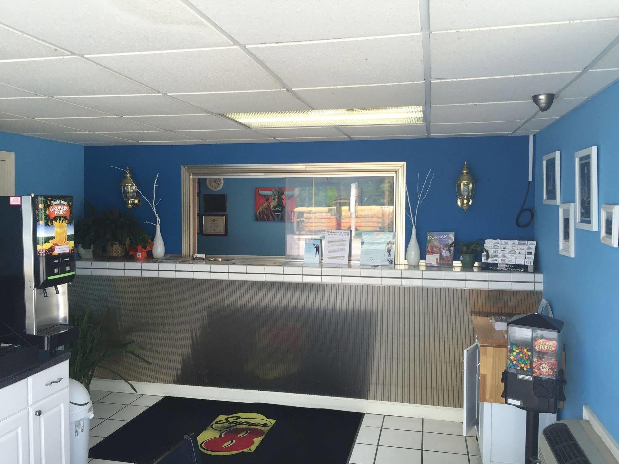 Super 8 By Wyndham Durham/University Area Nc Extérieur photo